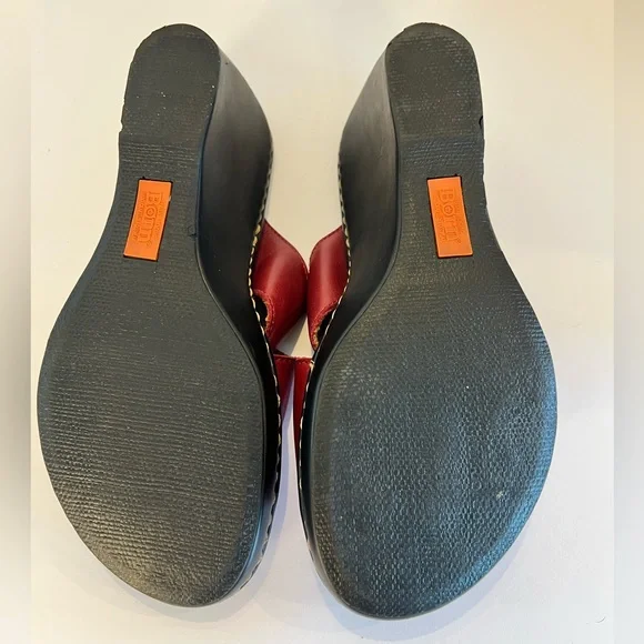 Born Red Leather Cushioned Wedge with Toe Strap Sandals Size 8 - Picture 10 of 15